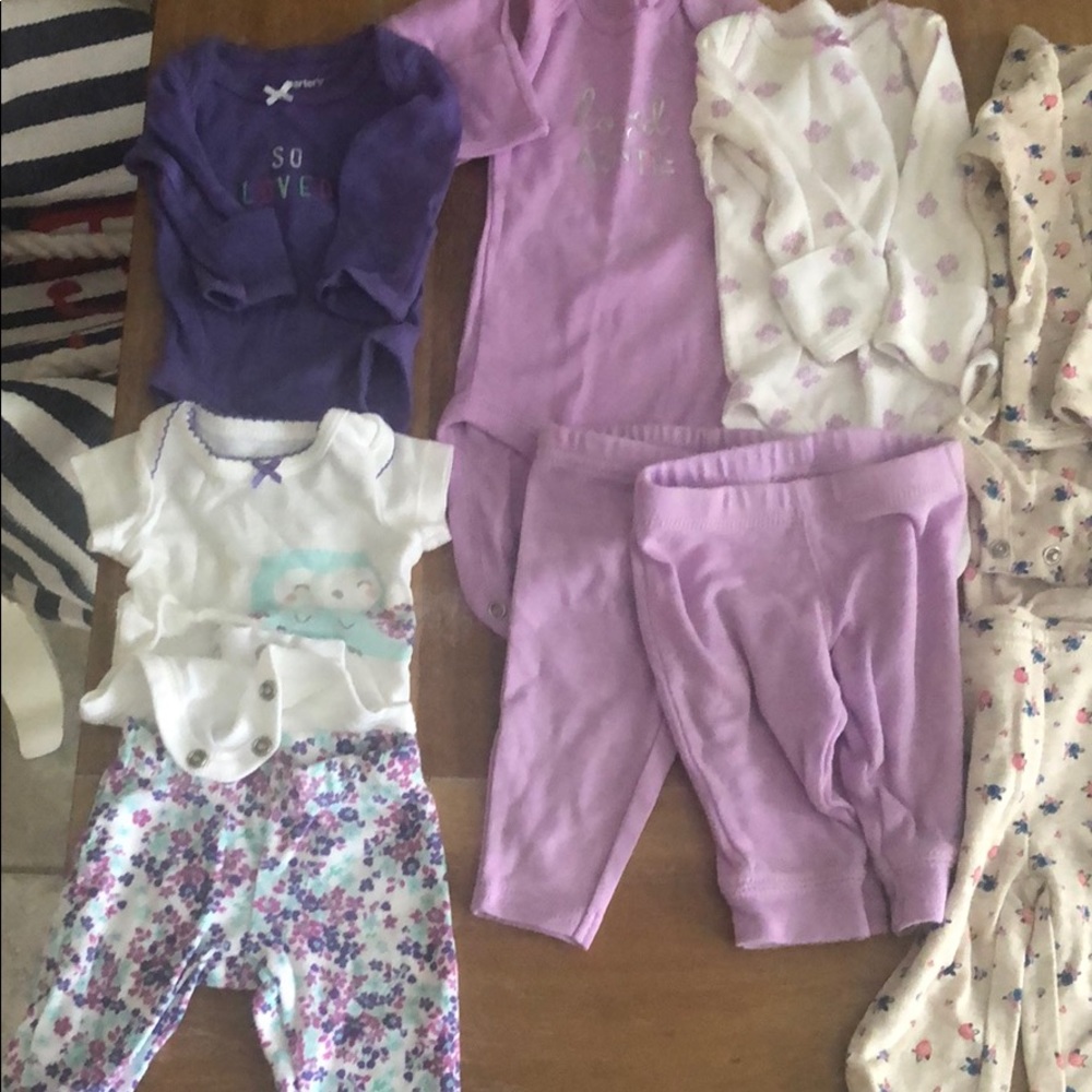 6 newborn outfits with 2 extra onesie shirts